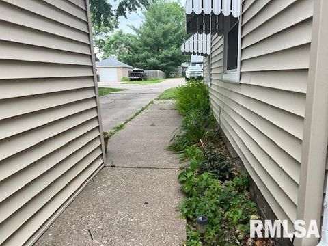Tiny photo for 4532 23RD Avenue, Rock Island, IL 61201 (MLS # QC4264770)