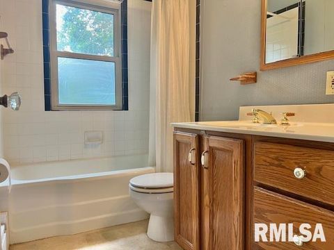 Tiny photo for 4532 23RD Avenue, Rock Island, IL 61201 (MLS # QC4264770)