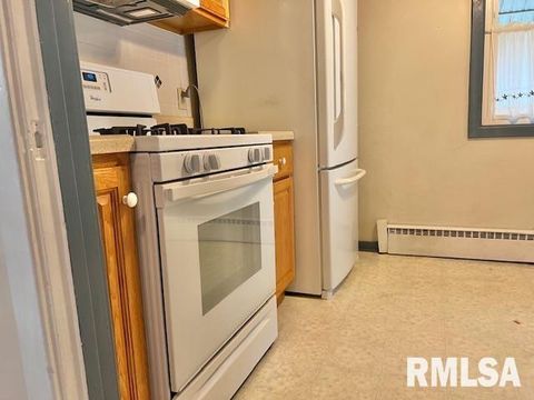 Tiny photo for 4532 23RD Avenue, Rock Island, IL 61201 (MLS # QC4264770)