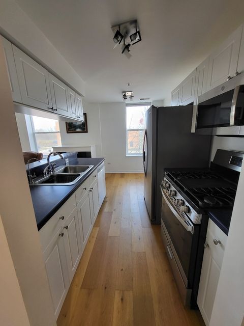 Tiny photo for 400 VILLAGE Circle #108, Willow Springs, IL 60480 (MLS # 12574868)