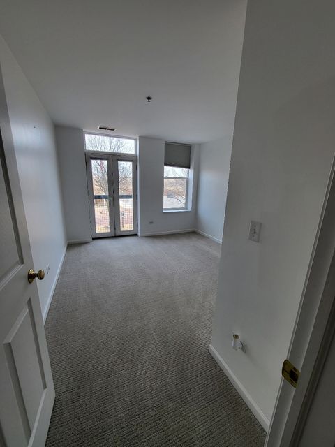 Tiny photo for 400 VILLAGE Circle #108, Willow Springs, IL 60480 (MLS # 12574868)