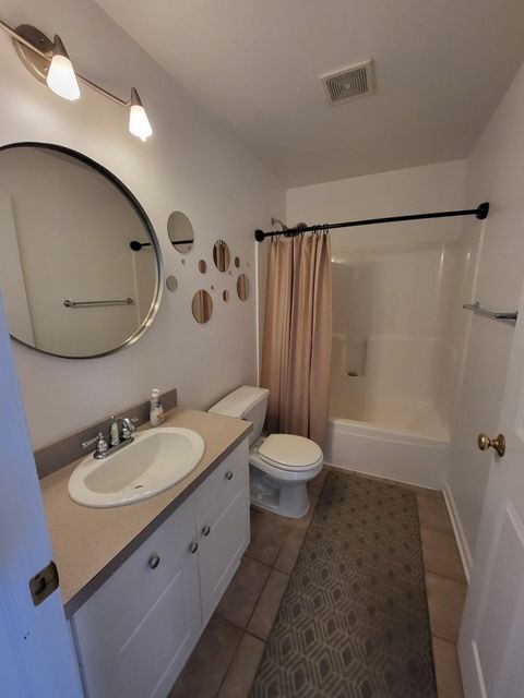 Tiny photo for 400 VILLAGE Circle #108, Willow Springs, IL 60480 (MLS # 12574868)