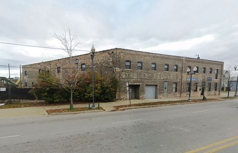1229 W Cortland Street Chicago IL 60614