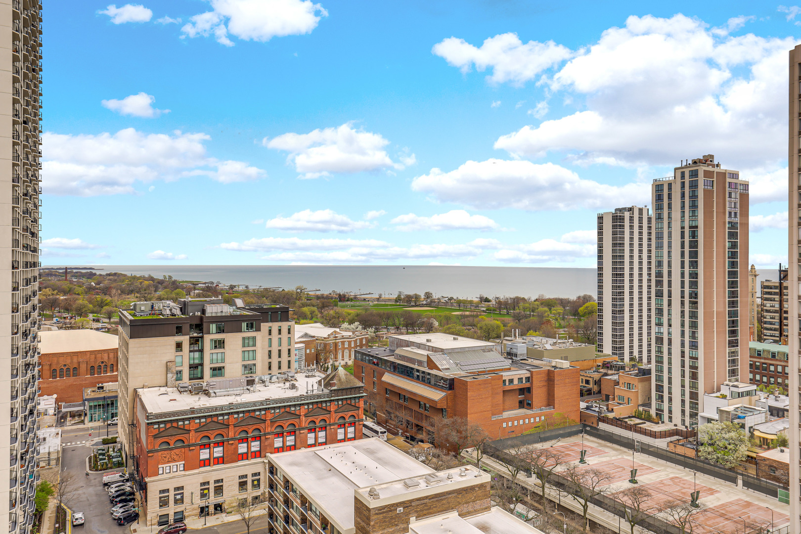 1460 N Sandburg Terrace 2008A