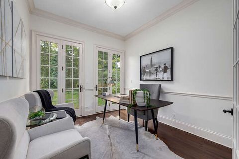 Tiny photo for 210 W Hickory Street, Hinsdale, IL 60521 (MLS # 12453006)
