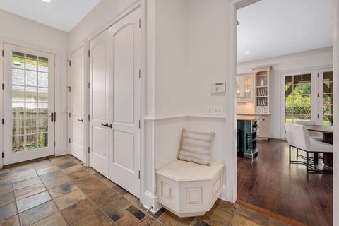 Tiny photo for 210 W Hickory Street, Hinsdale, IL 60521 (MLS # 12453006)