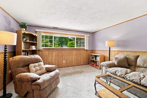 Tiny photo for 18W108 71st Street, Darien, IL 60561 (MLS # 12717924)