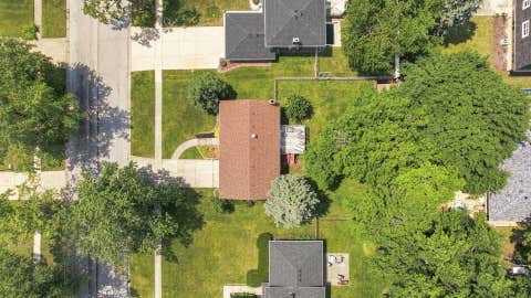Tiny photo for 18W108 71st Street, Darien, IL 60561 (MLS # 12717924)