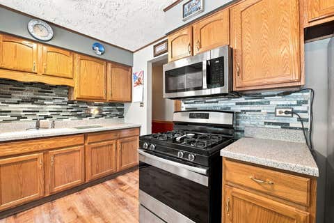 Tiny photo for 18W108 71st Street, Darien, IL 60561 (MLS # 12717924)