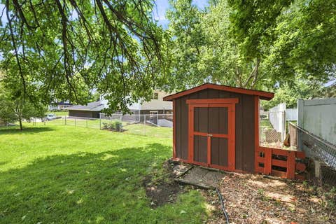 Tiny photo for 18W108 71st Street, Darien, IL 60561 (MLS # 12717924)