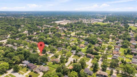 Tiny photo for 18W108 71st Street, Darien, IL 60561 (MLS # 12717924)