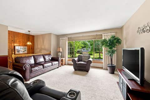 Tiny photo for 18W108 71st Street, Darien, IL 60561 (MLS # 12717924)