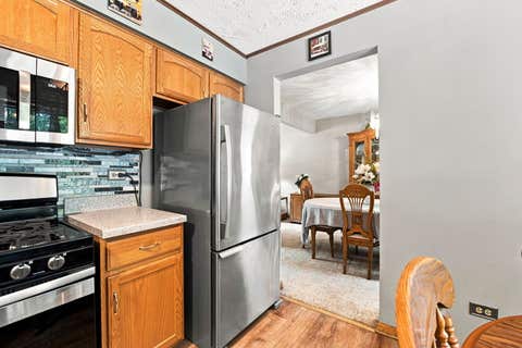Tiny photo for 18W108 71st Street, Darien, IL 60561 (MLS # 12717924)