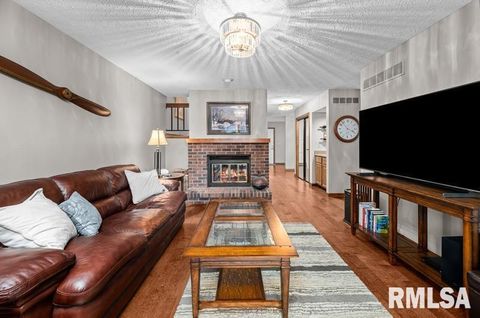 Tiny photo for 1120 TERRACE PARK Drive, Bettendorf, IA 52722 (MLS # QC4269498)