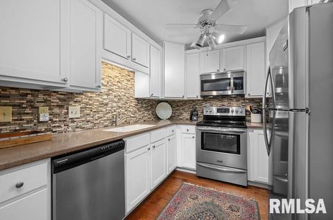 Tiny photo for 1120 TERRACE PARK Drive, Bettendorf, IA 52722 (MLS # QC4269498)