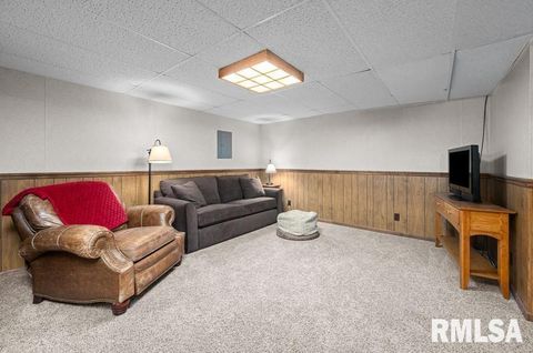 Tiny photo for 1120 TERRACE PARK Drive, Bettendorf, IA 52722 (MLS # QC4269498)