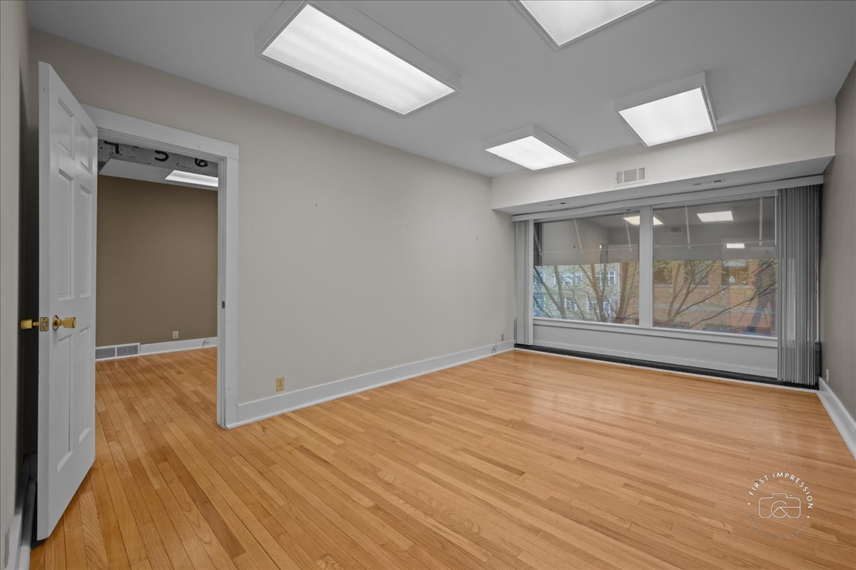 St. Charles, Illinois 60174, United States, ,Commercial,Active,240635