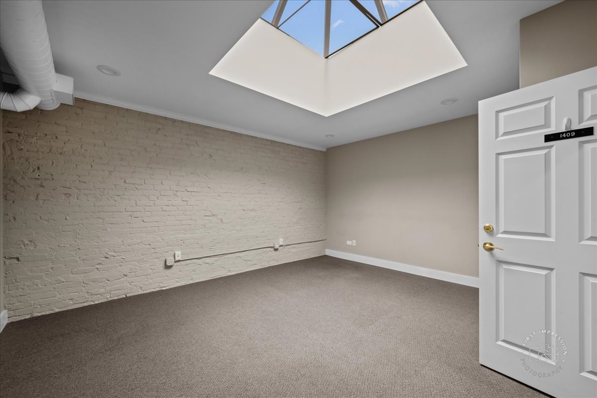 St. Charles, Illinois 60174, United States, ,Commercial,Active,240635