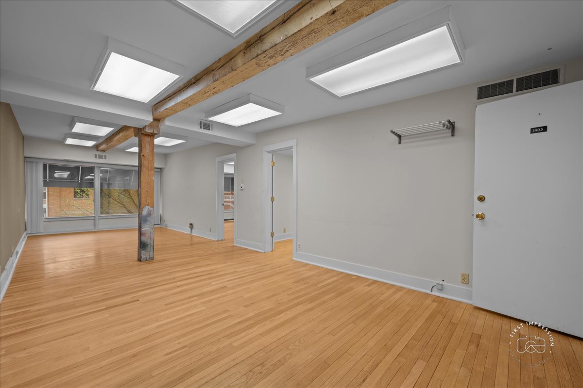 St. Charles, Illinois 60174, United States, ,Commercial,Active,240635