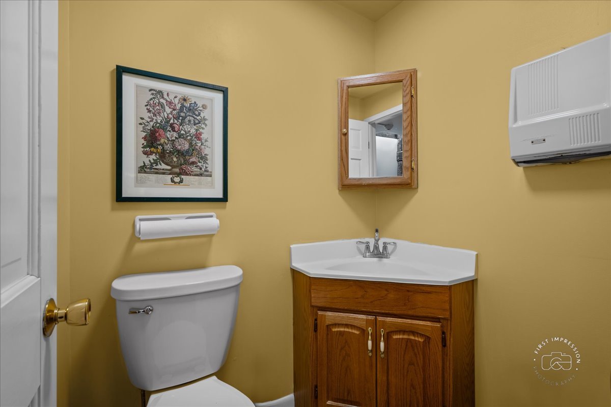 St. Charles, Illinois 60174, United States, ,Commercial,Active,240635