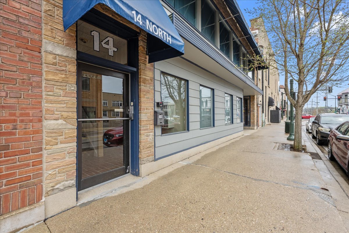 14 N Riverside Avenue 12-14