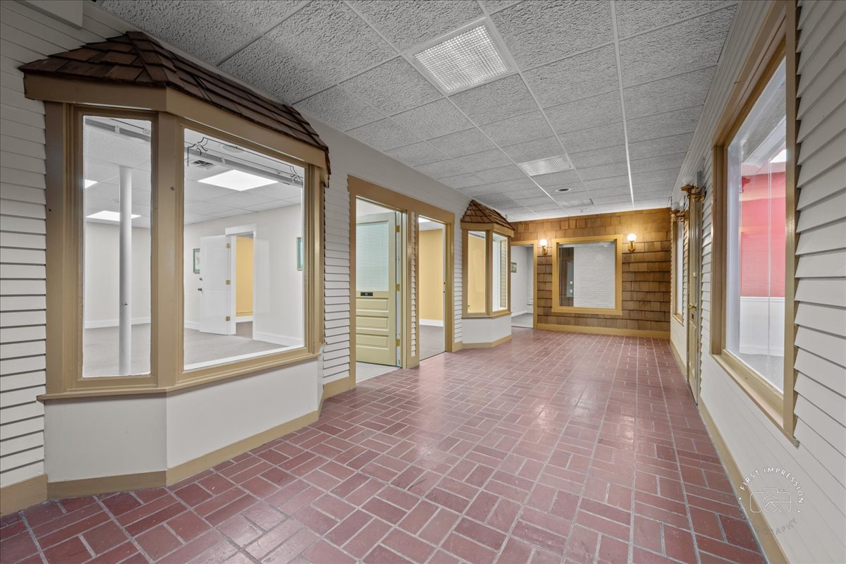 St. Charles, Illinois 60174, United States, ,Commercial,Active,240635