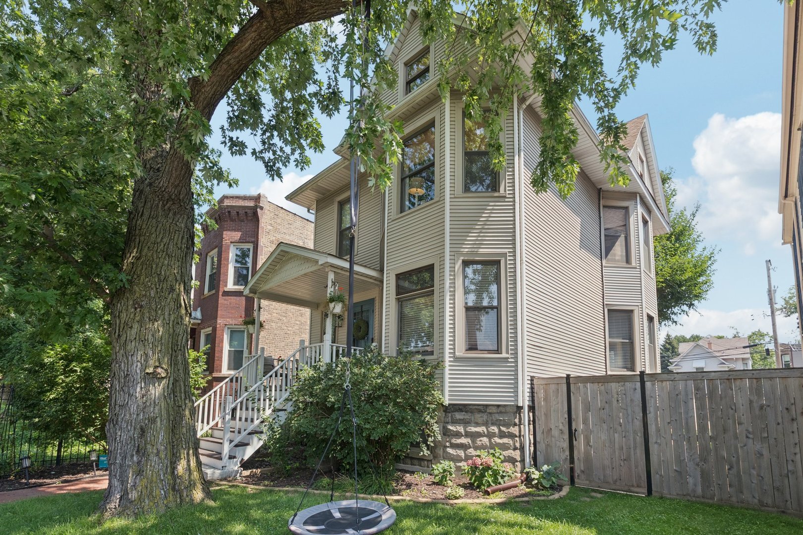 4137 N Pulaski Road
