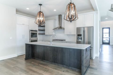 Tiny photo for 1114 N Webster Street, Naperville, IL 60563 (MLS # 12331629)