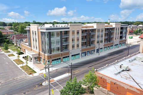 4758 N Laramie Avenue 303 Chicago IL 60630