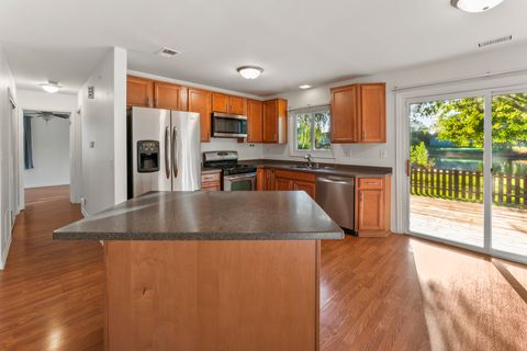 Tiny photo for 4950 Rochester Drive, Hoffman Estates, IL 60010 (MLS # 12498681)