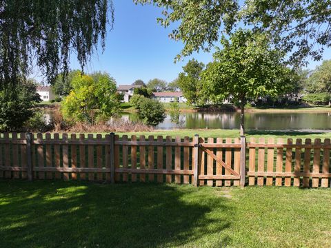 Tiny photo for 4950 Rochester Drive, Hoffman Estates, IL 60010 (MLS # 12498681)