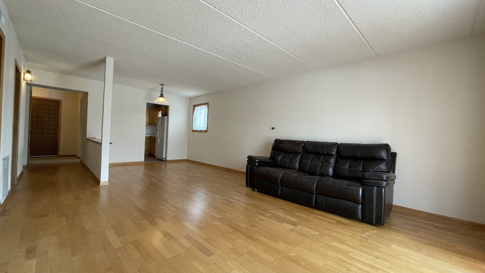 6221 N Niagara Avenue 401