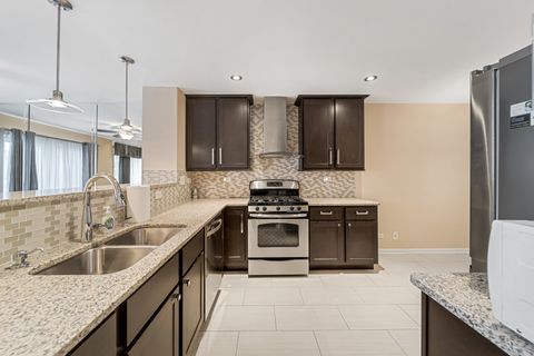 Tiny photo for 9026 HEATHWOOD Circle, Niles, IL 60714 (MLS # 12532349)