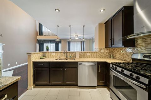 Tiny photo for 9026 HEATHWOOD Circle, Niles, IL 60714 (MLS # 12532349)