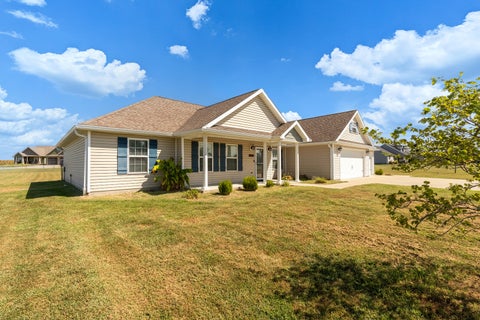 Tiny photo for 15730 Jadin Road, Marion, IL 62959 (MLS # 12753626)