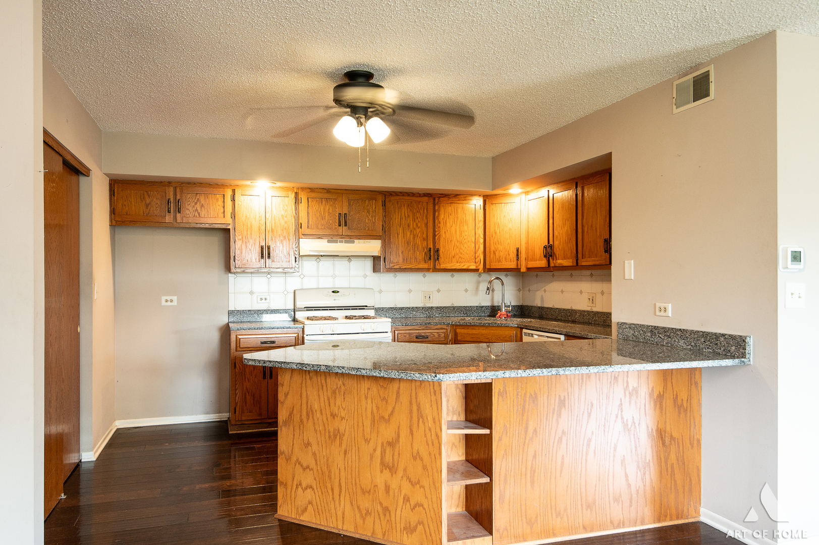 107 CATERPILLAR Drive 3B