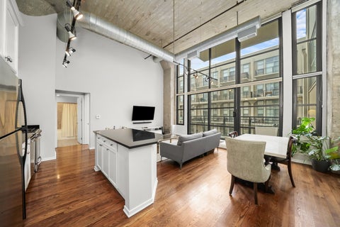 Tiny photo for 900 N Kingsbury Street #971, Chicago, IL 60610 (MLS # 12765270)