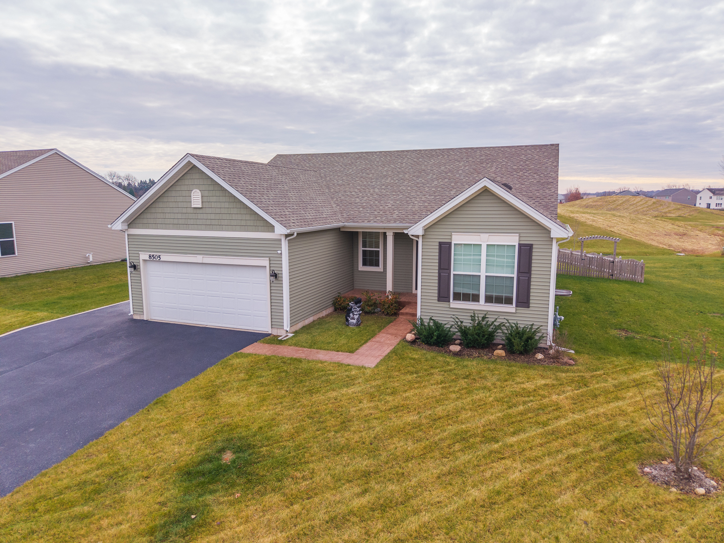 8505 White Oaks Court