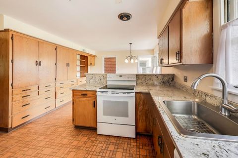 Tiny photo for 3801 Madison Street, Oak Brook, IL 60523 (MLS # 12461362)