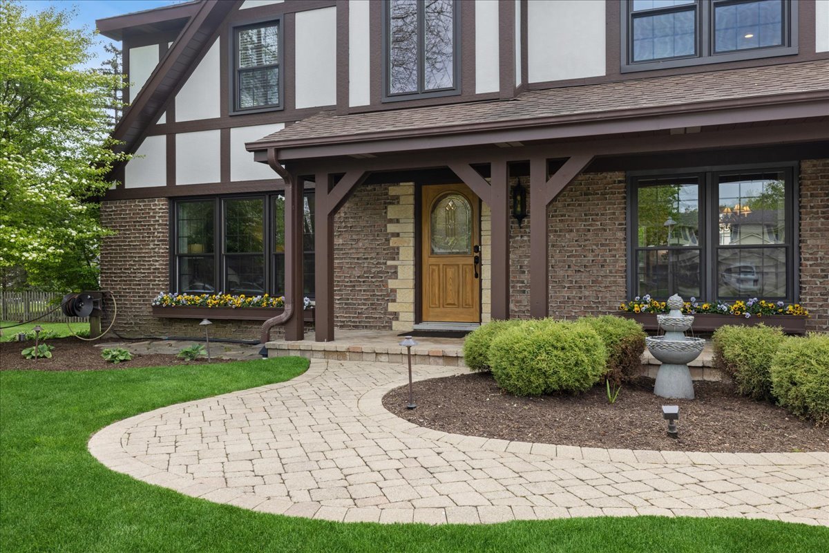 1207 Abbey Court