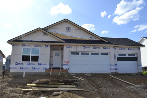 Photo of 6130 Thor Avenue, Davenport, IA 52807 (MLS # 12676530)