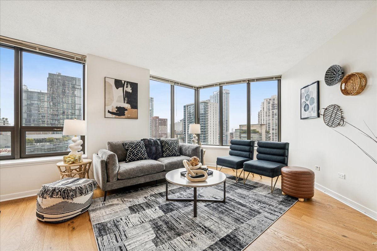 400 N LaSalle Street 1410