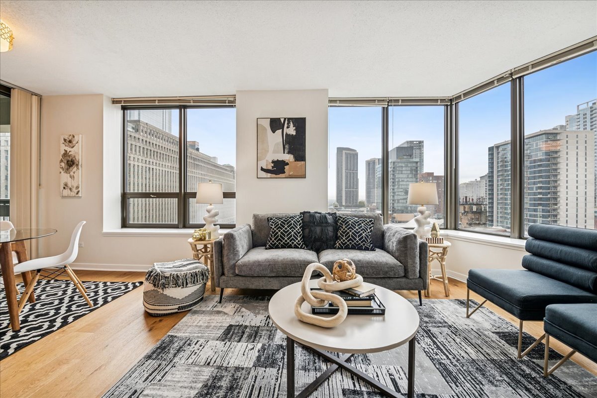 400 N LaSalle Street 1410