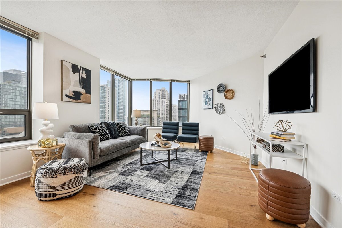 400 N LaSalle Street 1410