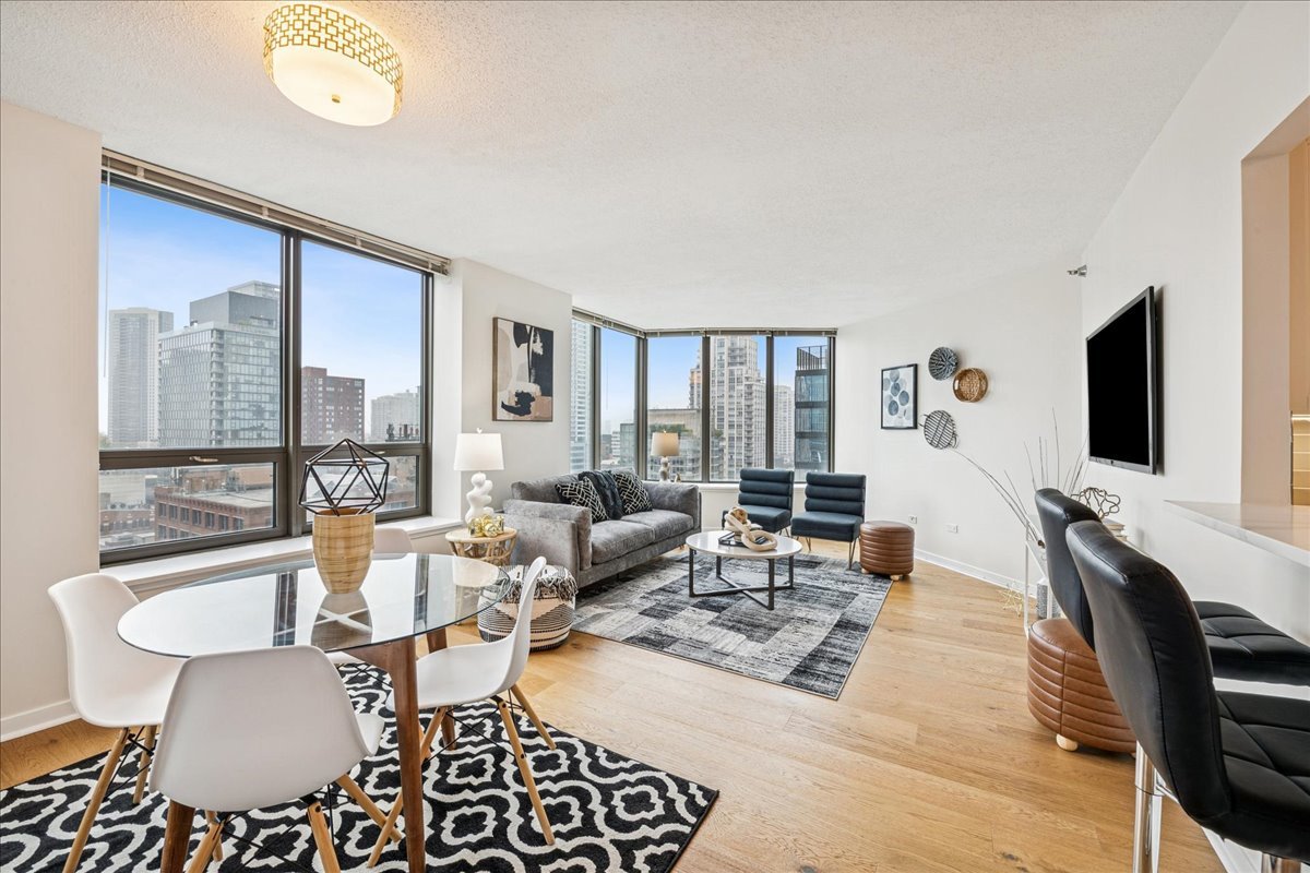 400 N LaSalle Street 1410