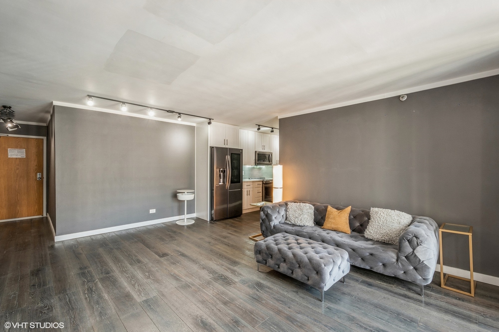 200 N Dearborn Street 2608