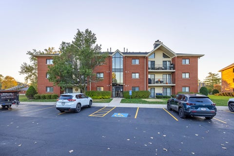 Tiny photo for 18206 Rita Road #3A, Tinley Park, IL 60477 (MLS # 12789415)