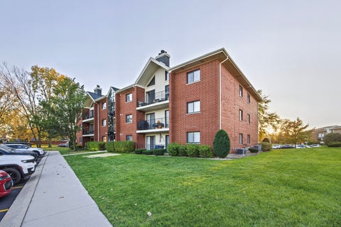 Photo of 18206 Rita Road #3A, Tinley Park, IL 60477 (MLS # 12789415)