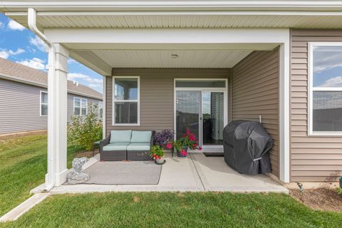 Tiny photo for 1 Savannah Court, Algonquin, IL 60102 (MLS # 12465262)