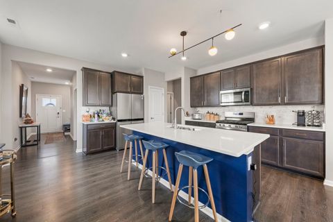 Tiny photo for 1 Savannah Court, Algonquin, IL 60102 (MLS # 12465262)